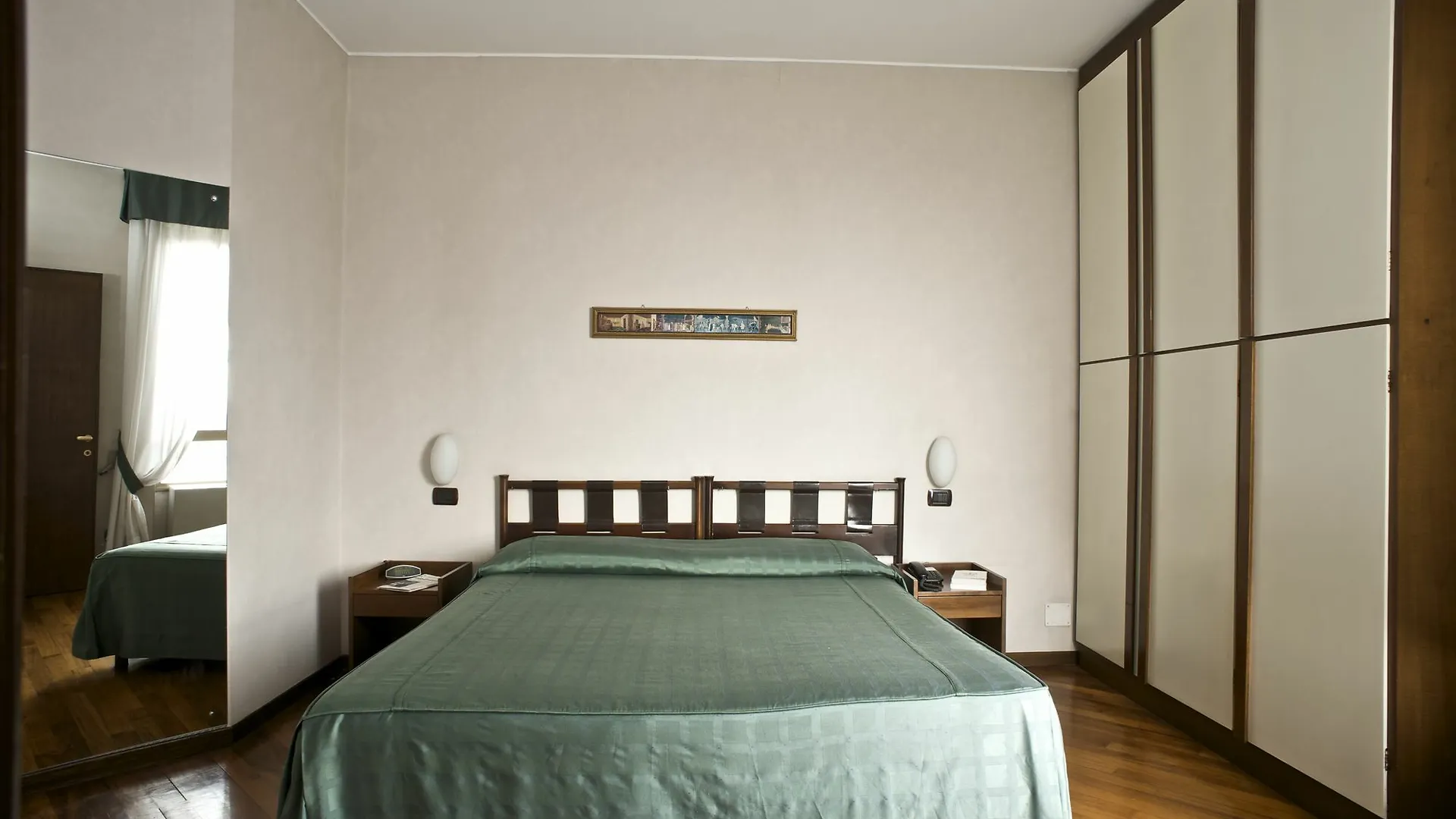 Residence Zara Milan Italy
